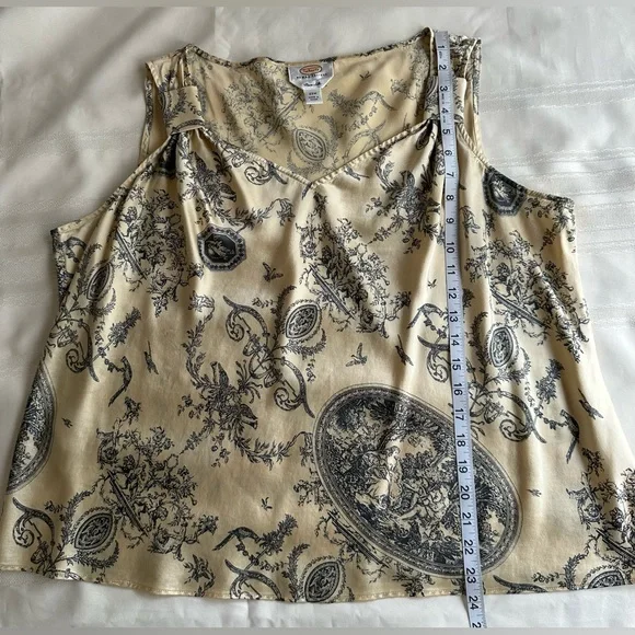 Talbots Cream and Black Patterned Blouse - Picture 10 of 14